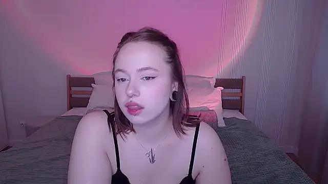 Snapshot of SelenaLily chatting on 04-01-26, 01:01 SelenaLily online show from 04-01-26, 01:01