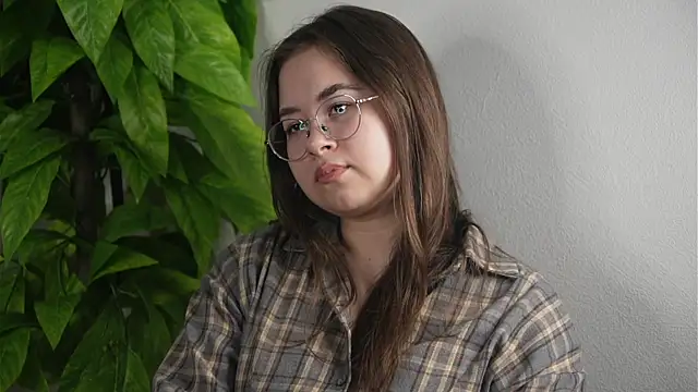 TiffaneySpikes online show from 03-23-26, 10:48