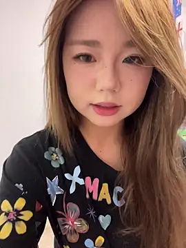DAHLiA95 online show from 05-31-26, 11:49
