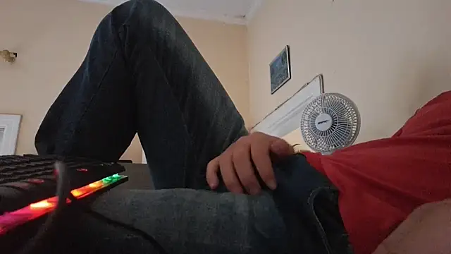 Sueliton2 online show from 04-06-26, 08:21