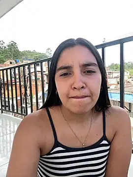 HaileyBiieber online show from 04-04-26, 09:21