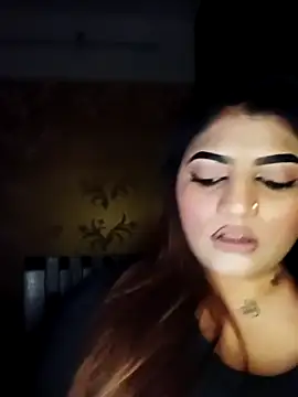 Sanaya Gil online show from 04-21-26, 05:19