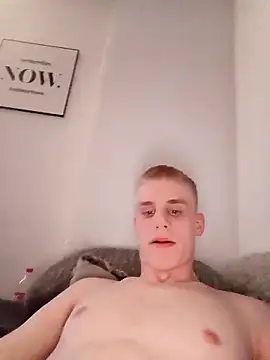 matthi898 online show from 04-10-26, 02:02