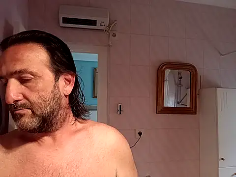 Snapshot of DanTrov79 chatting on 05-09-26, 11:02 DanTrov79 online show from 05-09-26, 11:02