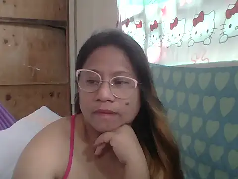 PinayChristine online show from 03-25-26, 04:45