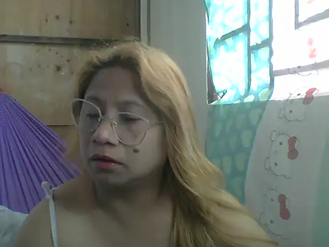 PinayChristine online show from 04-16-26, 01:50