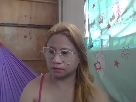 PinayChristine online show from 04-10-26, 03:13