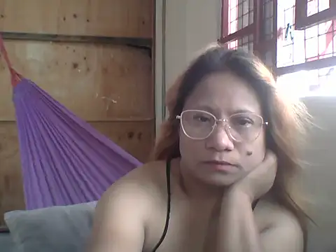 PinayChristine online show from 07-19-26, 08:01