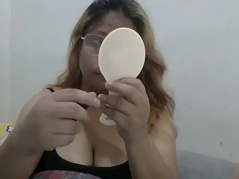 PinayChristine online show from 06-30-26, 06:57