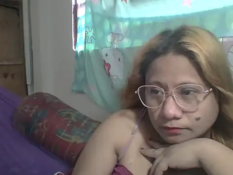 PinayChristine online show from 05-20-26, 05:26