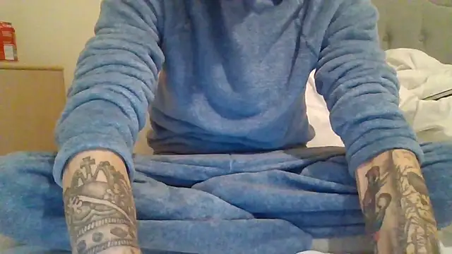 feetlovrr94 online show from 04-10-26, 11:12