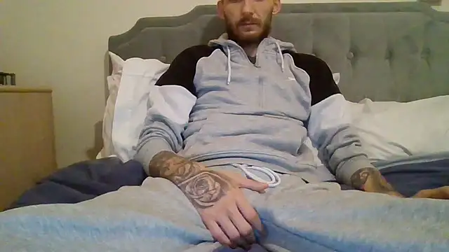 feetlovrr94 online show from 04-17-26, 02:20