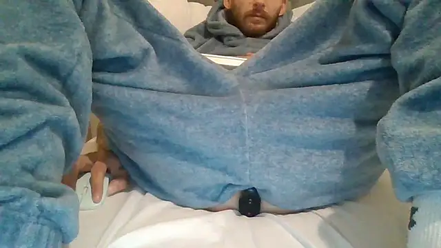 feetlovrr94 online show from 05-03-26, 10:31