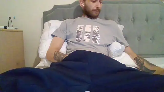 feetlovrr94 online show from 05-08-26, 02:54
