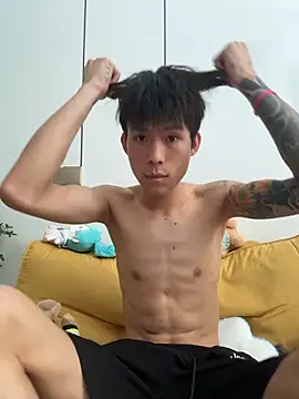 zzzzppp3 online show from 05-18-26, 07:13