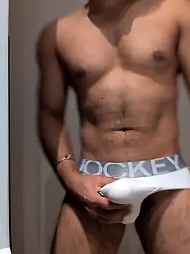 handsome-hunky online show from 05-07-26, 02:09