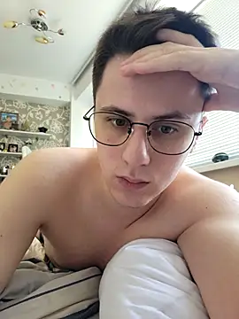 Snapshot of Tobi000777 chatting on 03-23-26, 09:09 Tobi000777 online show from 03-23-26, 09:09