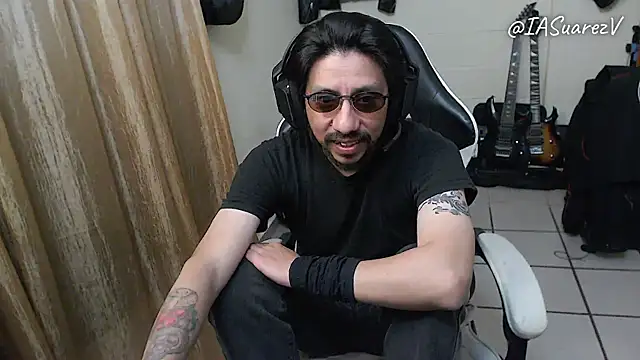 Snapshot of IASuarezV chatting on 04-07-26, 11:34 IASuarezV online show from 04-07-26, 11:34