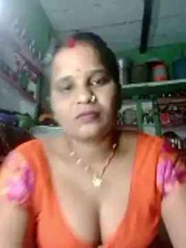 Snapshot of Shivani09900 chatting on 05-28-26, 07:53 Shivani09900 online show from 05-28-26, 07:53