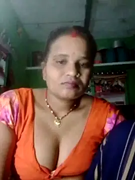 Snapshot of Shivani09900 chatting on 05-31-26, 07:03 Shivani09900 online show from 05-31-26, 07:03