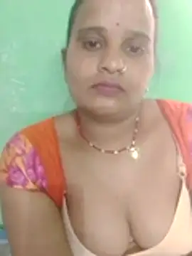 Snapshot of Shivani09900 chatting on 05-25-26, 03:17 Shivani09900 online show from 05-25-26, 03:17