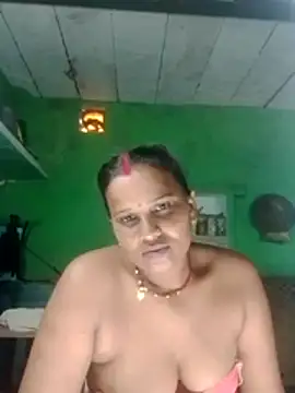 Snapshot of Shivani09900 chatting on 07-10-26, 09:09 Shivani09900 online show from 07-10-26, 09:09