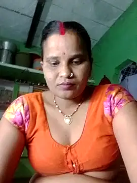 Snapshot of Shivani09900 chatting on 05-26-26, 07:56 Shivani09900 online show from 05-26-26, 07:56