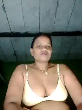 Snapshot of Shivani09900 chatting on 06-26-26, 07:31 Shivani09900 online show from 06-26-26, 07:31