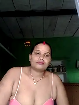 Snapshot of Shivani09900 chatting on 07-02-26, 03:23 Shivani09900 online show from 07-02-26, 03:23