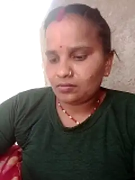Snapshot of Shivani09900 chatting on 06-08-26, 06:03 Shivani09900 online show from 06-08-26, 06:03