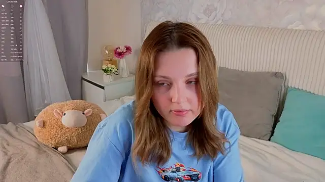 LorriMonz online show from 06-28-26, 01:56
