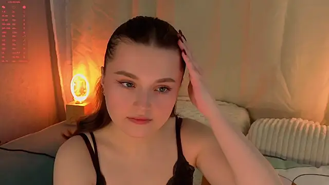 LorriMonz online show from 06-02-26, 01:27