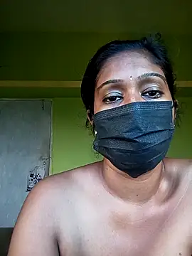 Snapshot of bannerjeesneha20 chatting on 04-18-26, 01:41 bannerjeesneha20 online show from 04-18-26, 01:41