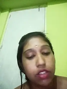 Snapshot of bannerjeesneha20 chatting on 05-18-26, 06:45 bannerjeesneha20 online show from 05-18-26, 06:45