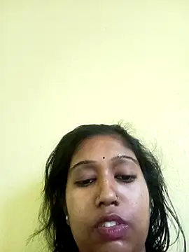 Snapshot of bannerjeesneha20 chatting on 04-25-26, 02:25 bannerjeesneha20 online show from 04-25-26, 02:25
