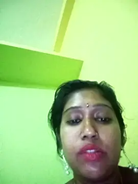 Snapshot of bannerjeesneha20 chatting on 05-08-26, 02:54 bannerjeesneha20 online show from 05-08-26, 02:54