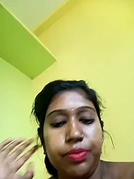 Snapshot of bannerjeesneha20 chatting on 05-06-26, 02:26 bannerjeesneha20 online show from 05-06-26, 02:26