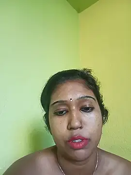 Snapshot of bannerjeesneha20 chatting on 05-14-26, 03:14 bannerjeesneha20 online show from 05-14-26, 03:14
