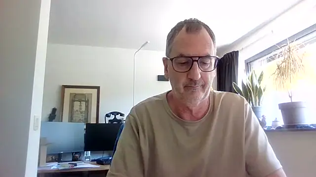 HotLucas66 online show from 06-18-26, 10:31