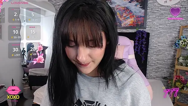 eyes moonn online show from 06-12-26, 12:47