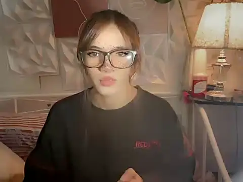 Leijona Milker online show from 06-04-26, 10:09