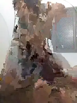 Snapshot of Yuri_k2 chatting on 03-25-26, 03:11 Yuri k2 online show from 03-25-26, 03:11