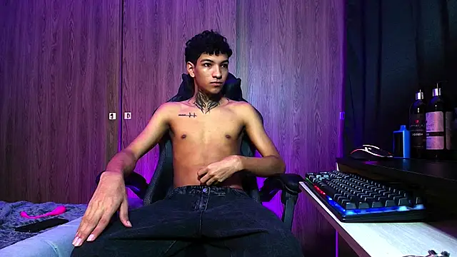im Usuga online show from 05-21-26, 08:34