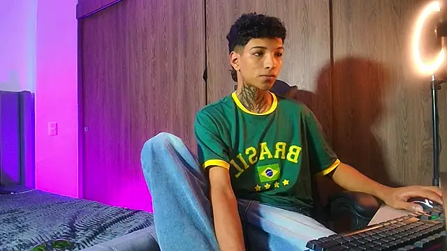 im Usuga online show from 03-26-26, 05:17