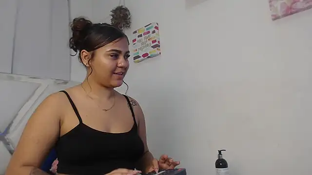 AlannaHarper online show from 06-25-26, 02:44