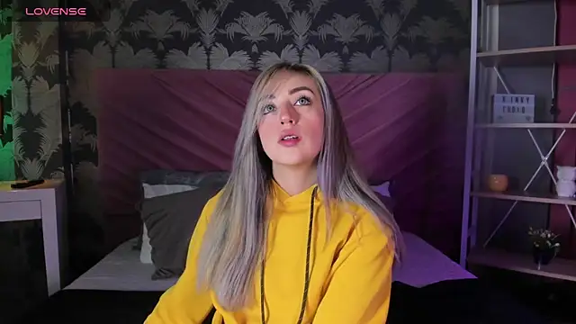  mykinkydoll  online show from 04-21-26, 10:05