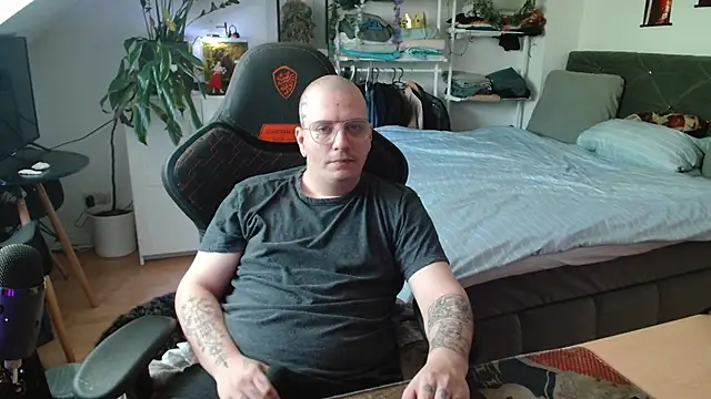 Oderwattboy online show from 05-24-26, 08:25
