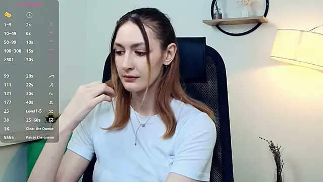 LoraLanett online show from 04-23-26, 10:00