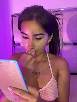 Lizzy Bonnie online show from 05-19-26, 11:56