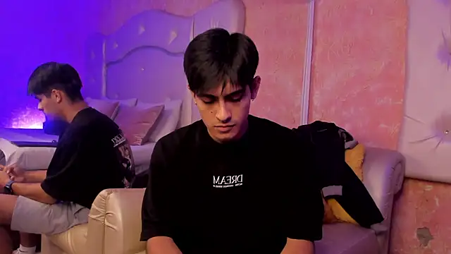 TylerCruz   online show from 04-15-26, 05:13